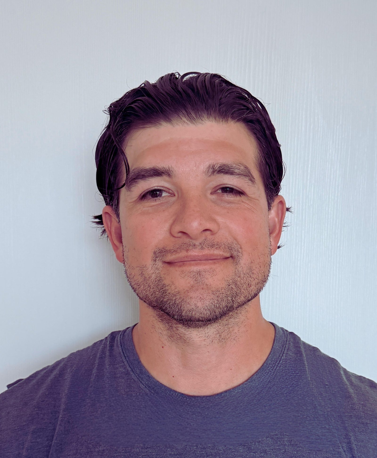 Former U.S. Navy Special Operations (SWCC) boat captain with over a decade operating in high-pressure environments, now guiding others through structured transformation. Founder of Normar International, he leads immersive experiences that integrate somatic practices, nervous system regulation, and plant medicine work.